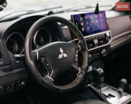 Серый Мицубиси Паджеро Вагон, объемом двигателя 3.2 л и пробегом 412 тыс. км за 15700 $, фото 27 на Automoto.ua