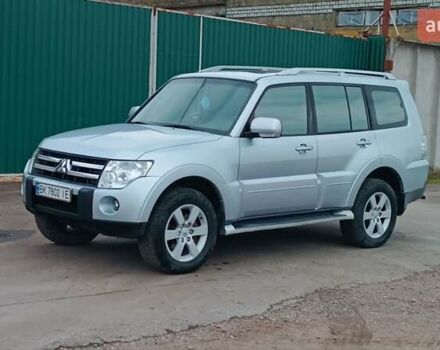 Серый Мицубиси Паджеро Вагон, объемом двигателя 3.2 л и пробегом 252 тыс. км за 12500 $, фото 3 на Automoto.ua
