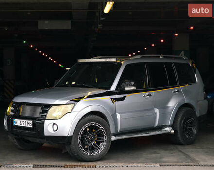 Серый Мицубиси Паджеро Вагон, объемом двигателя 3.2 л и пробегом 412 тыс. км за 15700 $, фото 4 на Automoto.ua