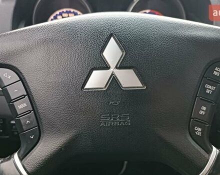 Серый Мицубиси Паджеро Вагон, объемом двигателя 3.2 л и пробегом 252 тыс. км за 12500 $, фото 121 на Automoto.ua