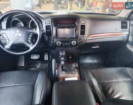 Серый Мицубиси Паджеро Вагон, объемом двигателя 3.2 л и пробегом 330 тыс. км за 12500 $, фото 6 на Automoto.ua