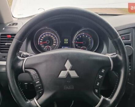 Серый Мицубиси Паджеро Вагон, объемом двигателя 3.2 л и пробегом 252 тыс. км за 12500 $, фото 99 на Automoto.ua