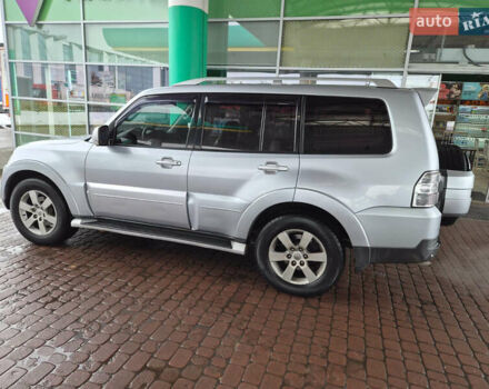 Серый Мицубиси Паджеро Вагон, объемом двигателя 3.83 л и пробегом 263 тыс. км за 9500 $, фото 1 на Automoto.ua