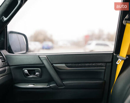 Серый Мицубиси Паджеро Вагон, объемом двигателя 3.2 л и пробегом 412 тыс. км за 15700 $, фото 36 на Automoto.ua