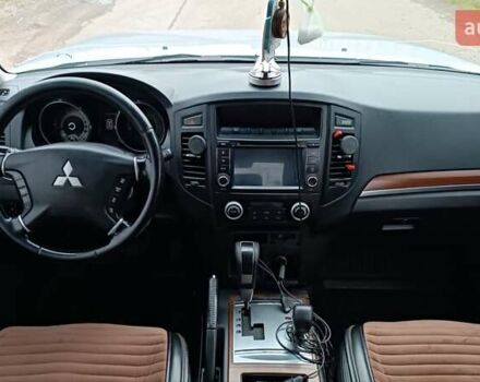 Серый Мицубиси Паджеро Вагон, объемом двигателя 3.2 л и пробегом 252 тыс. км за 12500 $, фото 71 на Automoto.ua