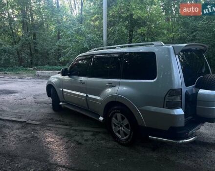 Сірий Міцубісі Паджеро Вагон, об'ємом двигуна 3.83 л та пробігом 350 тис. км за 9999 $, фото 7 на Automoto.ua