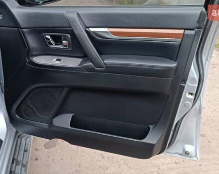 Серый Мицубиси Паджеро Вагон, объемом двигателя 3.2 л и пробегом 252 тыс. км за 12500 $, фото 81 на Automoto.ua