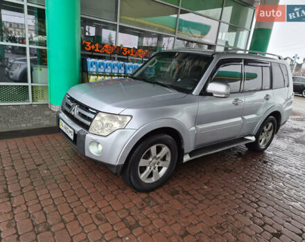 Серый Мицубиси Паджеро Вагон, объемом двигателя 3.83 л и пробегом 263 тыс. км за 9500 $, фото 2 на Automoto.ua