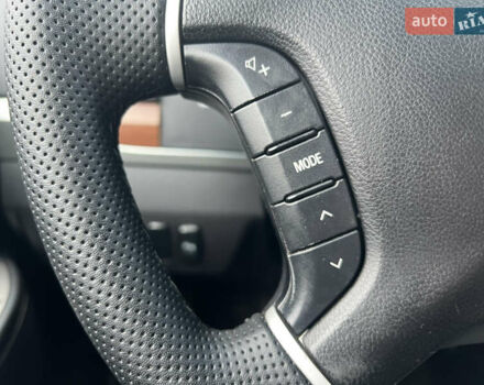 Серый Мицубиси Паджеро Вагон, объемом двигателя 3.2 л и пробегом 230 тыс. км за 9999 $, фото 15 на Automoto.ua