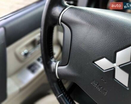 Серый Мицубиси Паджеро Вагон, объемом двигателя 3 л и пробегом 341 тыс. км за 11990 $, фото 40 на Automoto.ua