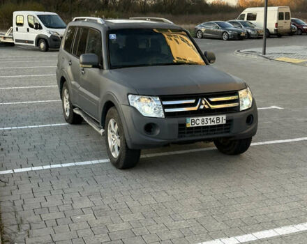 Серый Мицубиси Паджеро Вагон, объемом двигателя 3.2 л и пробегом 800 тыс. км за 8100 $, фото 6 на Automoto.ua