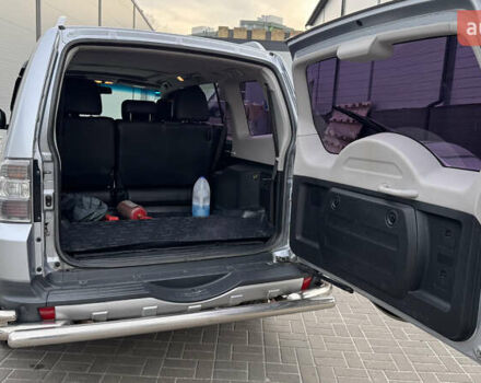 Сірий Міцубісі Паджеро Вагон, об'ємом двигуна 2.97 л та пробігом 230 тис. км за 11200 $, фото 11 на Automoto.ua