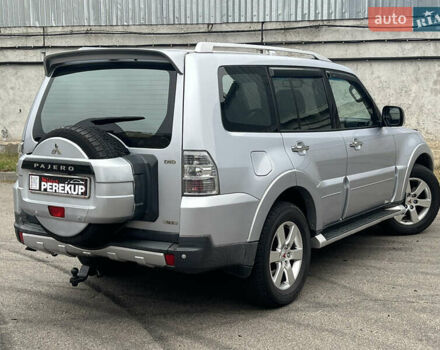 Серый Мицубиси Паджеро Вагон, объемом двигателя 3.2 л и пробегом 230 тыс. км за 9999 $, фото 5 на Automoto.ua