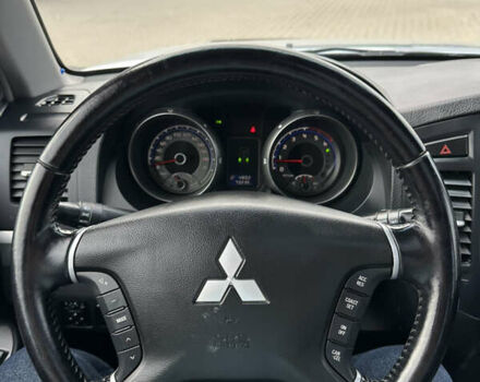 Серый Мицубиси Паджеро Вагон, объемом двигателя 3.2 л и пробегом 73 тыс. км за 17500 $, фото 14 на Automoto.ua