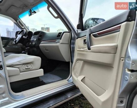 Серый Мицубиси Паджеро Вагон, объемом двигателя 3 л и пробегом 341 тыс. км за 11990 $, фото 33 на Automoto.ua