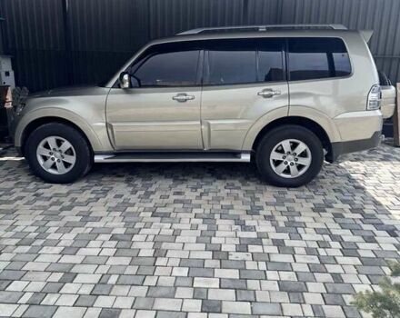 Серый Мицубиси Паджеро Вагон, объемом двигателя 3.2 л и пробегом 270 тыс. км за 13000 $, фото 3 на Automoto.ua