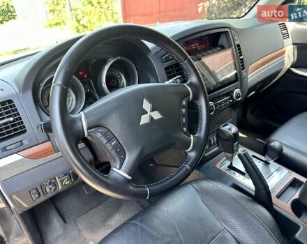 Серый Мицубиси Паджеро Вагон, объемом двигателя 2.97 л и пробегом 152 тыс. км за 13500 $, фото 36 на Automoto.ua