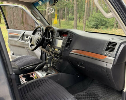 Серый Мицубиси Паджеро Вагон, объемом двигателя 3.83 л и пробегом 218 тыс. км за 11299 $, фото 11 на Automoto.ua