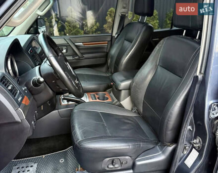Серый Мицубиси Паджеро Вагон, объемом двигателя 2.97 л и пробегом 245 тыс. км за 9950 $, фото 18 на Automoto.ua