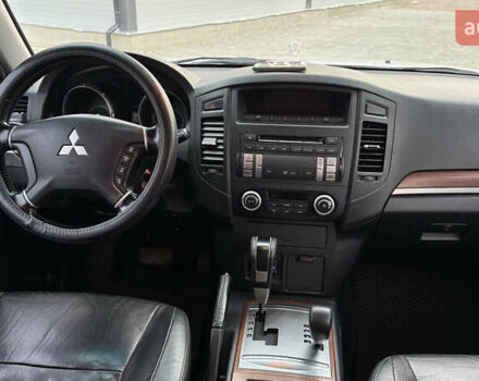 Сірий Міцубісі Паджеро Вагон, об'ємом двигуна 2.97 л та пробігом 230 тис. км за 11200 $, фото 14 на Automoto.ua