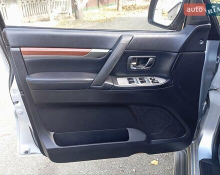 Міцубісі Паджеро Вагон 2008 у Никополе на Automoto.ua Сірий Міцубісі Паджеро Вагон, об'ємом двигуна 2.97 л та пробігом 198 тис. км за 10800 $, фото 30 на Automoto.ua