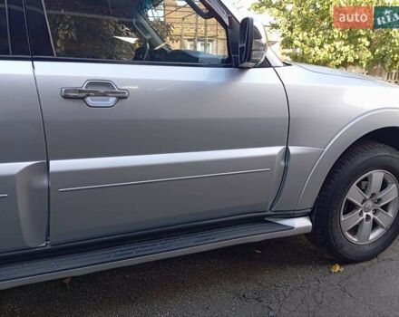 Міцубісі Паджеро Вагон 2008 у Никополе на Automoto.ua Сірий Міцубісі Паджеро Вагон, об'ємом двигуна 2.97 л та пробігом 198 тис. км за 10800 $, фото 27 на Automoto.ua