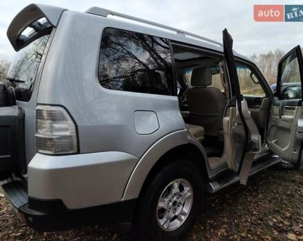 Серый Мицубиси Паджеро Вагон, объемом двигателя 3 л и пробегом 341 тыс. км за 11990 $, фото 22 на Automoto.ua