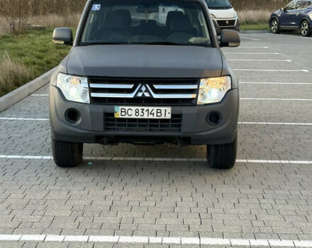 Серый Мицубиси Паджеро Вагон, объемом двигателя 3.2 л и пробегом 800 тыс. км за 8100 $, фото 5 на Automoto.ua