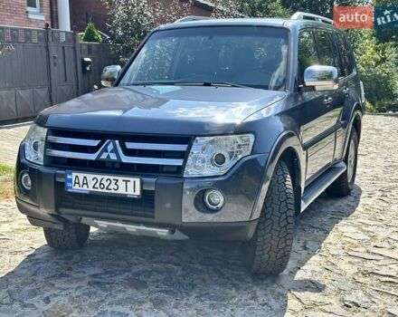 Серый Мицубиси Паджеро Вагон, объемом двигателя 2.97 л и пробегом 152 тыс. км за 13500 $, фото 2 на Automoto.ua