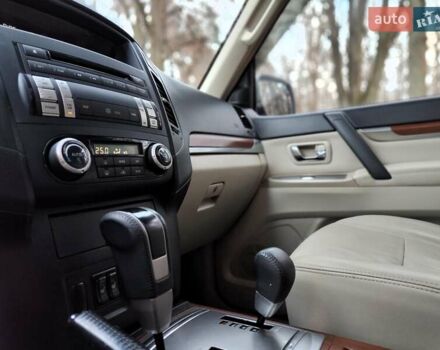 Серый Мицубиси Паджеро Вагон, объемом двигателя 3 л и пробегом 341 тыс. км за 11990 $, фото 50 на Automoto.ua