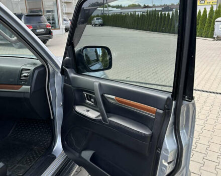 Серый Мицубиси Паджеро Вагон, объемом двигателя 3.2 л и пробегом 73 тыс. км за 17500 $, фото 12 на Automoto.ua