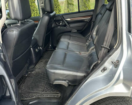 Серый Мицубиси Паджеро Вагон, объемом двигателя 3.2 л и пробегом 73 тыс. км за 17500 $, фото 7 на Automoto.ua