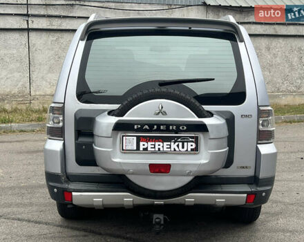 Серый Мицубиси Паджеро Вагон, объемом двигателя 3.2 л и пробегом 230 тыс. км за 9999 $, фото 4 на Automoto.ua