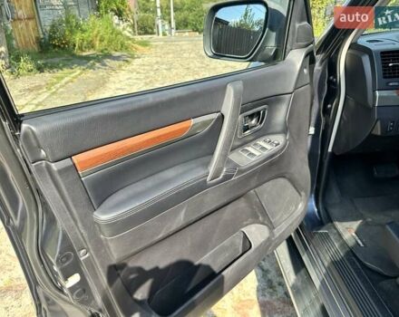 Серый Мицубиси Паджеро Вагон, объемом двигателя 2.97 л и пробегом 152 тыс. км за 13500 $, фото 40 на Automoto.ua