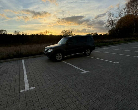 Серый Мицубиси Паджеро Вагон, объемом двигателя 3.2 л и пробегом 800 тыс. км за 8100 $, фото 10 на Automoto.ua