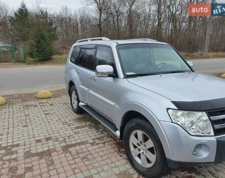 Сірий Міцубісі Паджеро Вагон, об'ємом двигуна 3 л та пробігом 239 тис. км за 10000 $, фото 2 на Automoto.ua