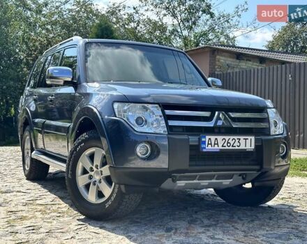 Серый Мицубиси Паджеро Вагон, объемом двигателя 2.97 л и пробегом 152 тыс. км за 13500 $, фото 9 на Automoto.ua