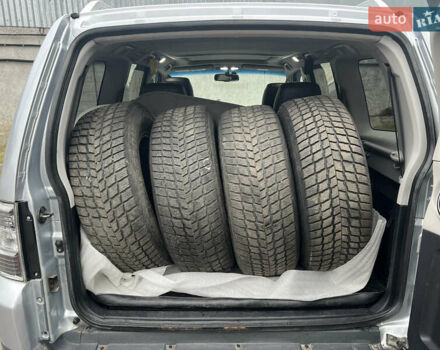 Серый Мицубиси Паджеро Вагон, объемом двигателя 3.2 л и пробегом 230 тыс. км за 9999 $, фото 22 на Automoto.ua