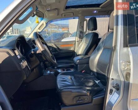 Сірий Міцубісі Паджеро Вагон, об'ємом двигуна 3.2 л та пробігом 263 тис. км за 13600 $, фото 18 на Automoto.ua