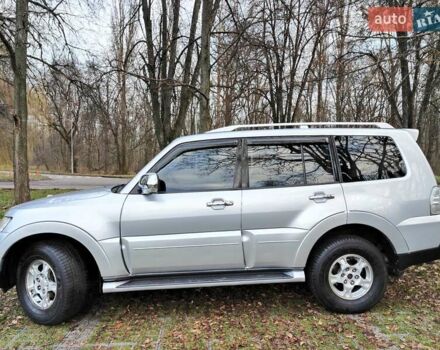 Серый Мицубиси Паджеро Вагон, объемом двигателя 3 л и пробегом 341 тыс. км за 11990 $, фото 9 на Automoto.ua