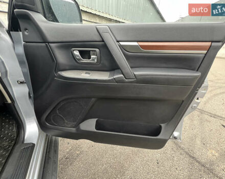 Серый Мицубиси Паджеро Вагон, объемом двигателя 3.2 л и пробегом 230 тыс. км за 9999 $, фото 27 на Automoto.ua