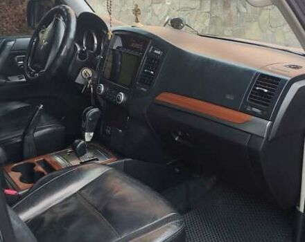 Сірий Міцубісі Паджеро Вагон, об'ємом двигуна 3.2 л та пробігом 326 тис. км за 13800 $, фото 1 на Automoto.ua