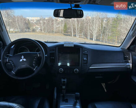 Сірий Міцубісі Паджеро Вагон, об'ємом двигуна 2.97 л та пробігом 295 тис. км за 11800 $, фото 12 на Automoto.ua