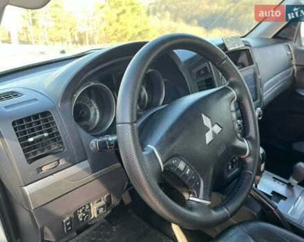 Сірий Міцубісі Паджеро Вагон, об'ємом двигуна 2.97 л та пробігом 295 тис. км за 11800 $, фото 7 на Automoto.ua