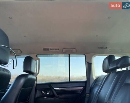 Сірий Міцубісі Паджеро Вагон, об'ємом двигуна 2.97 л та пробігом 295 тис. км за 11800 $, фото 9 на Automoto.ua