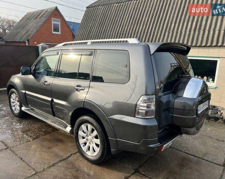 Серый Мицубиси Паджеро Вагон, объемом двигателя 3.2 л и пробегом 220 тыс. км за 17000 $, фото 1 на Automoto.ua