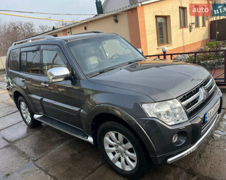Серый Мицубиси Паджеро Вагон, объемом двигателя 3.2 л и пробегом 220 тыс. км за 17000 $, фото 3 на Automoto.ua