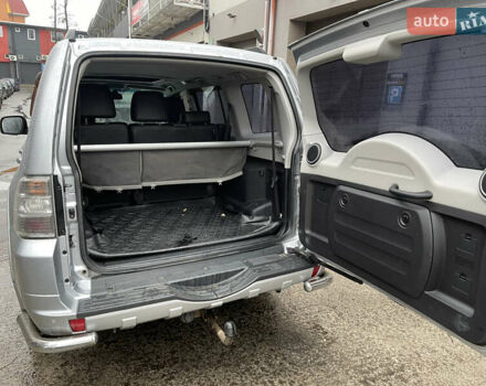 Серый Мицубиси Паджеро Вагон, объемом двигателя 3.2 л и пробегом 270 тыс. км за 16500 $, фото 1 на Automoto.ua