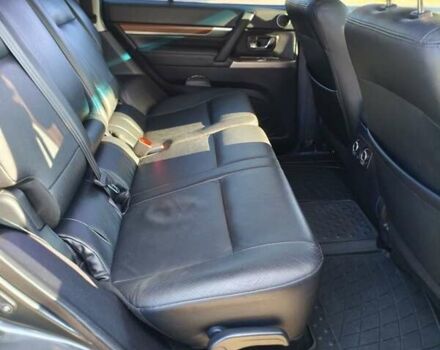 Серый Мицубиси Паджеро Вагон, объемом двигателя 3.2 л и пробегом 130 тыс. км за 19700 $, фото 27 на Automoto.ua