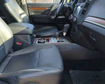 Серый Мицубиси Паджеро Вагон, объемом двигателя 3.2 л и пробегом 130 тыс. км за 19700 $, фото 26 на Automoto.ua